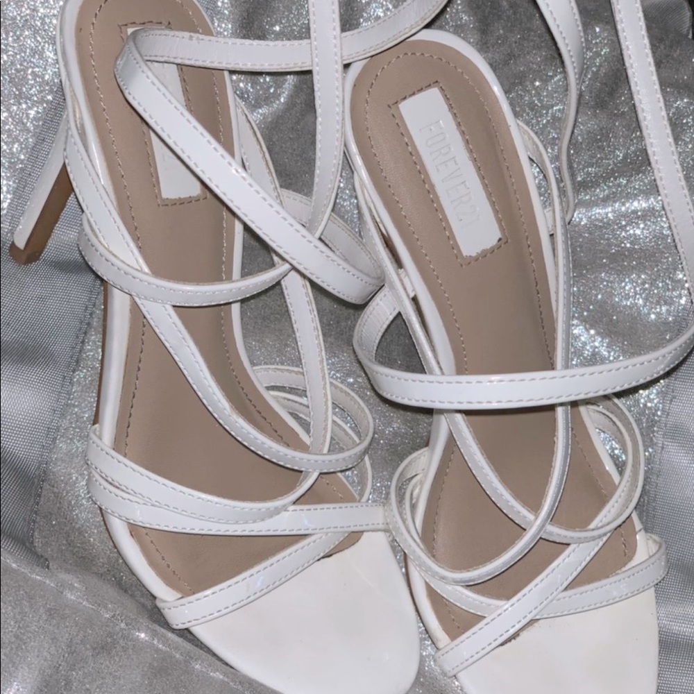 LACE UP ANKLE HEELS 🤍